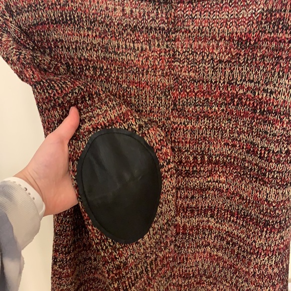 V neck sweater - Picture 3 of 3